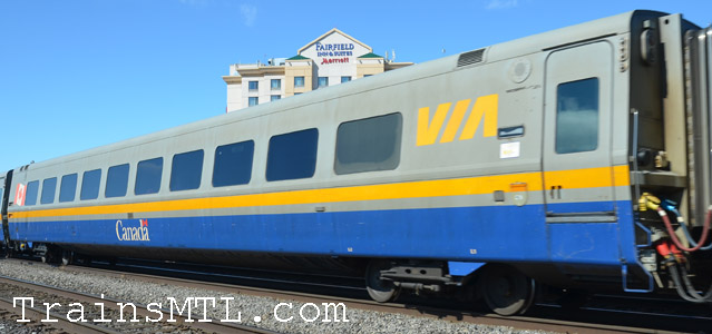 Passenger car VIA 3358 left side / Wagon de passager VIA 3358 coté gauche